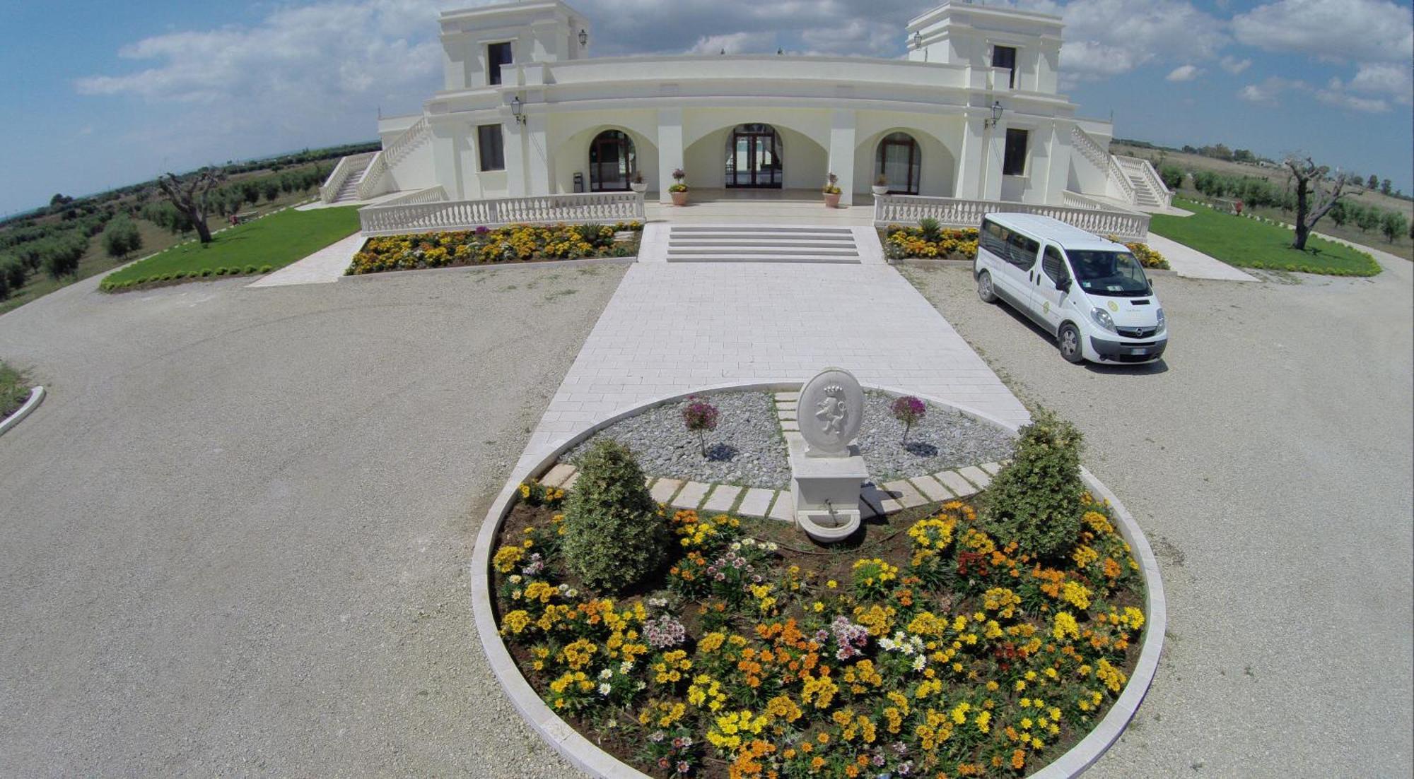 Agri Hotel Conte Salentino ซันตีซิโดโร ภายนอก รูปภาพ